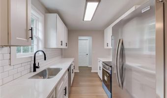 105 Deupree Ct, Athens, GA 30607