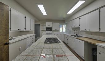 826 Cody Ave, Cody, WY 82414