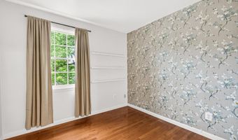 3352 BRECKENRIDGE Ct, Annandale, VA 22003