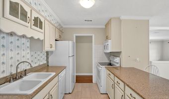 2129 Floyd Dr, Biloxi, MS 39531