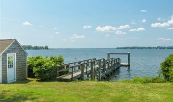 60 Van Wickle Ln, Bristol, RI 02809