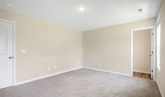 97 Coachman Ln, Autryville, NC 28318