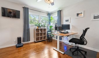 1302 W Campbell St, Arlington Heights, IL 60005