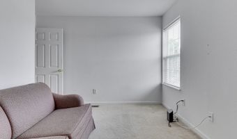 944 Angus Ln, Indianapolis, IN 46217