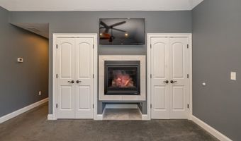32 Allen Rd, Billerica, MA 01821