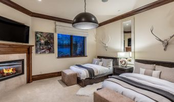 761 Moore Dr, Aspen, CO 81611