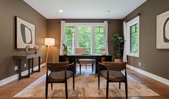3867 Hawk Crest Rd, Ann Arbor, MI 48103