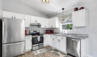 2207 San Simeon Dr, Arnold, MO 63010