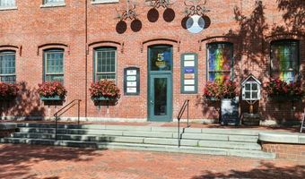5 Market Sq 105, Amesbury, MA 01913