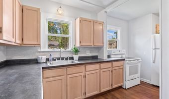 41073 N 1st St, Antioch, IL 60002