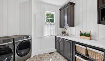 1123 Dee Kennedy Rd, Auburn, GA 30011