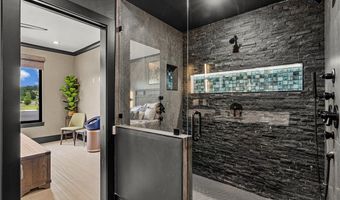 1011 NW Vaughn Rd, Bentonville, AR 72713