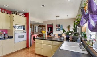 8990 PERRYDALE Rd, Amity, OR 97101