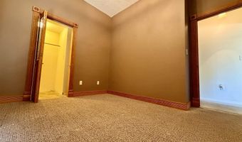 1915 7th St, Bedford, IN 47421