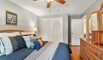 8 Brookdale Cir, Billerica, MA 01821