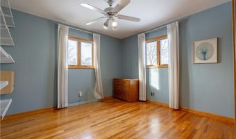 2025 S Plaza Dr, Akron, OH 44319