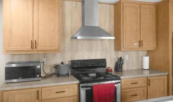 21835 NW Lake Mckenzie Blvd, Altha, FL 32421