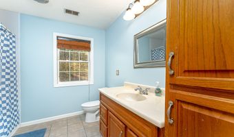 110 Oakwood Cir, Bristol, CT 06010