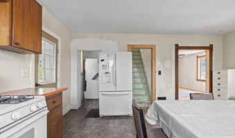 402 E Broadway, Rock Springs, WI 53961