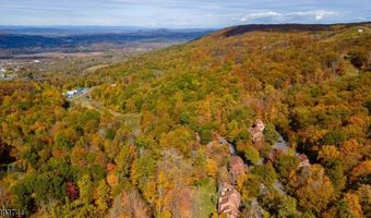 13 Village Way E7, Alloway, NJ 07462