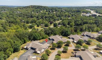 5158 Polo Fields Dr, Hampton, PA 15044
