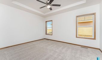 2316 E Tinley St, Brandon, SD 57005