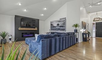 600 Cherry St, Algonac, MI 48001
