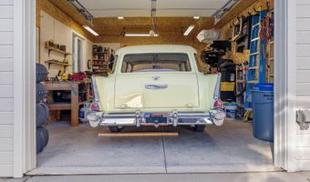 965 Springfield Dr, Gardnerville, NV 89460