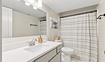 1812 Roebling Rd, Adel, IA 50003
