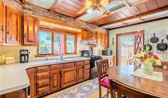 17 Marden St, Cranston, RI 02910