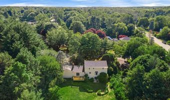 20 Adirondack Dr, East Greenwich, RI 02818