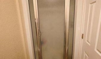 809 Colonial Ct, Carlsbad, NM 88220