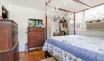 66-409 Paalaa Rd B, Haleiwa, HI 96712