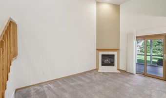3354 N Stone Creek Cir, Madison, WI 53719