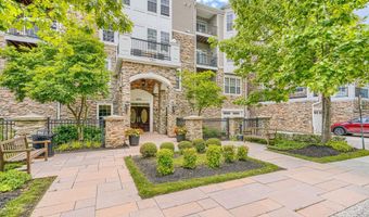 7201 TRAVERTINE Dr 104, Baltimore, MD 21209