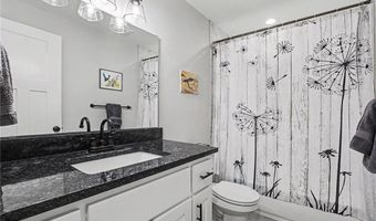 16985 Evans Rd, Basehor, KS 66007