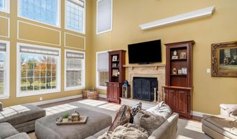 30 Ridgeview Way, Allentown, NJ 08501