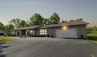 8110 Wolf Rd, Alton, IL 62002