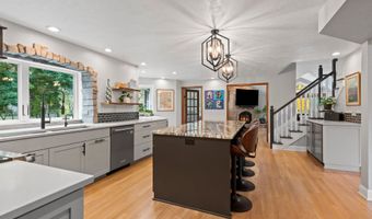 133 S PINE Ct, Appleton, WI 54914