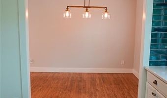 270 Village Creek Dr, Ballwin, MO 63021