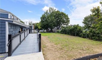 14 W Natick Rd, Warwick, RI 02886