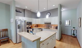 212 Broadway Ave N C1, Albert Lea, MN 56007