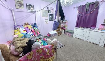 2100 Mockingbird Ln, McAlester, OK 74501