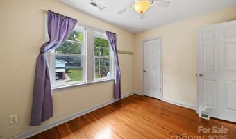 196 Spruce St, Badin, NC 28009