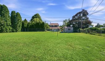 141 S SHELLEY Dr, Claymont, DE 19703