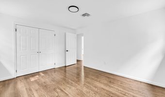 5 Butternut Dr, Bloomfield, CT 06002