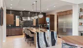 38 Moonfire Dr, Las Vegas, NV 89135