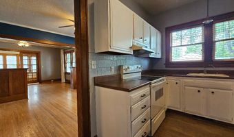 901 N 1ST St, Aberdeen, SD 57401