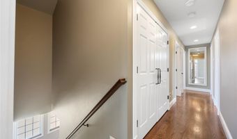 83 Central Ave, Amityville, NY 11701