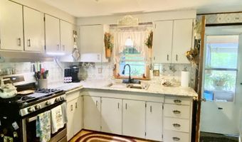 95 Albany Ave, Bartlett, NH 03812